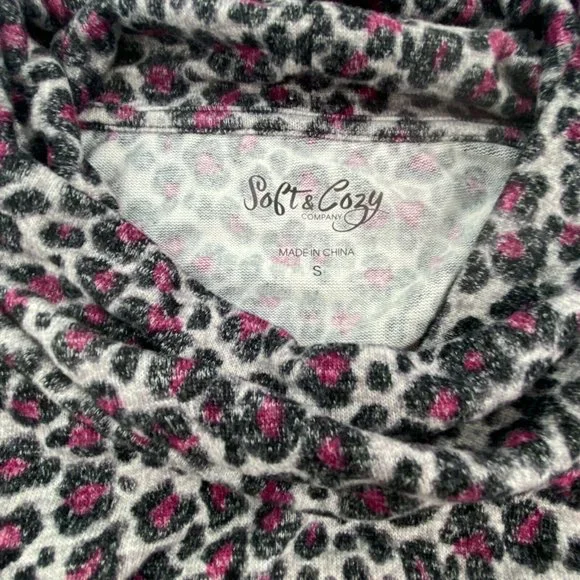 Soft & Cozy Company Leopard Top Sweater Size S Cowl Neck Long Sleeve - Picture 6 of 8